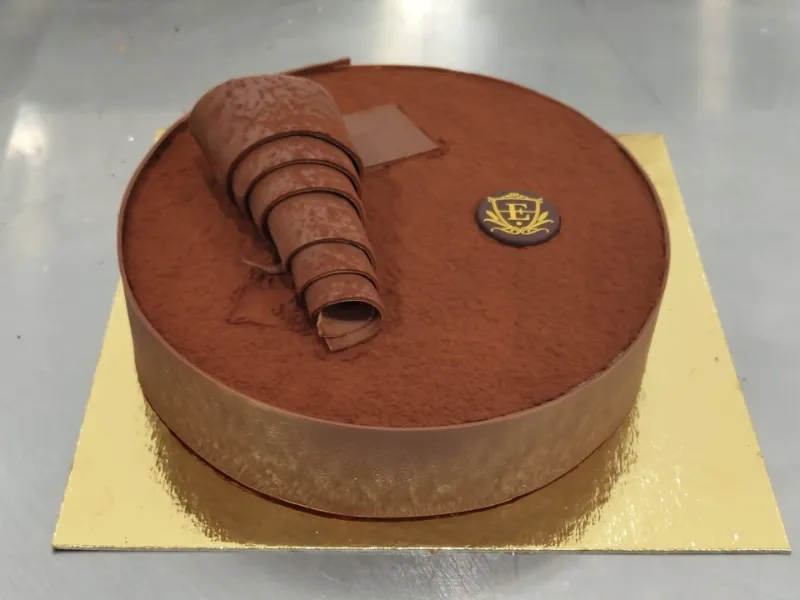 Tiramisú — Cake by Eric Pâtisserie, Marbella