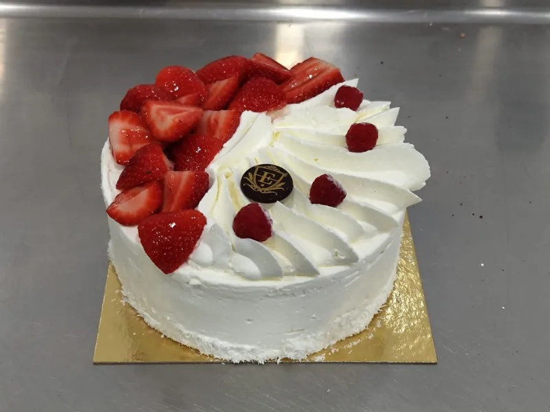 Victoria Cake — Cake by Eric Pâtisserie, Marbella