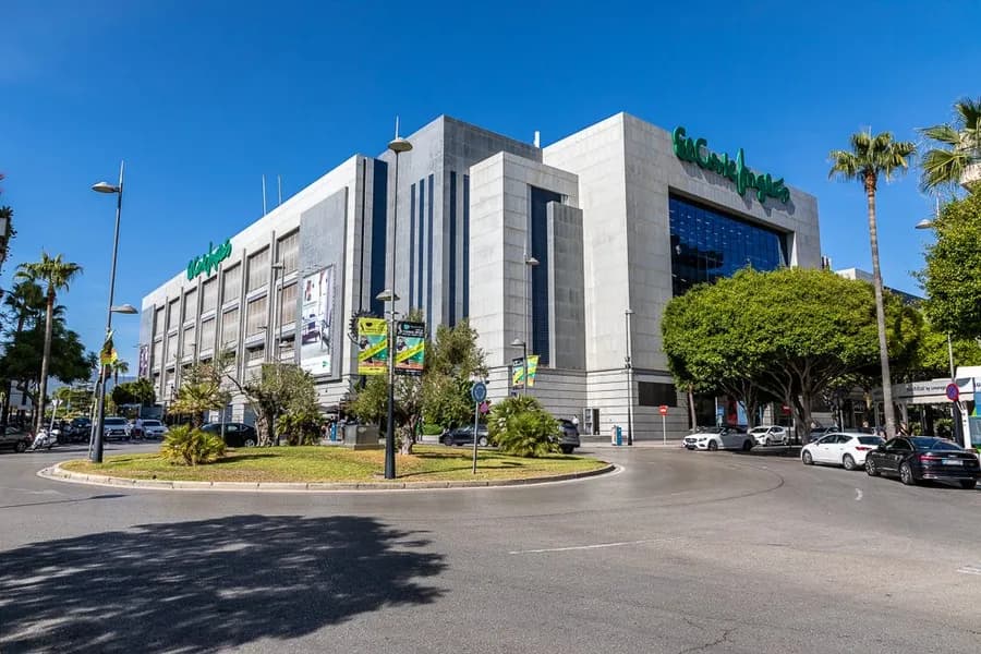 The El Corte Inglés building in Marbella, home to a By Eric counter