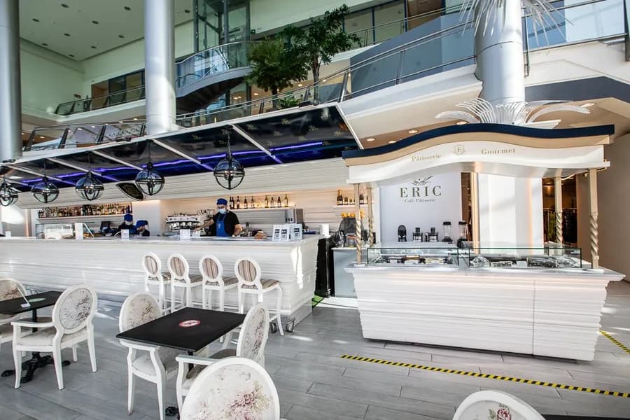 The By Eric Salon de Thé on the first floor of El Corte Inglés, Puerto Banús