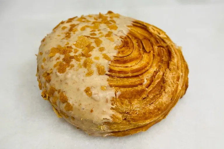 NY Croissant Caramelo — Viennoiserie by Eric Pâtisserie, Marbella