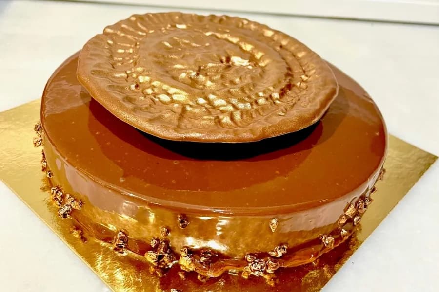 Nocciolata — Cake by Eric Pâtisserie, Marbella