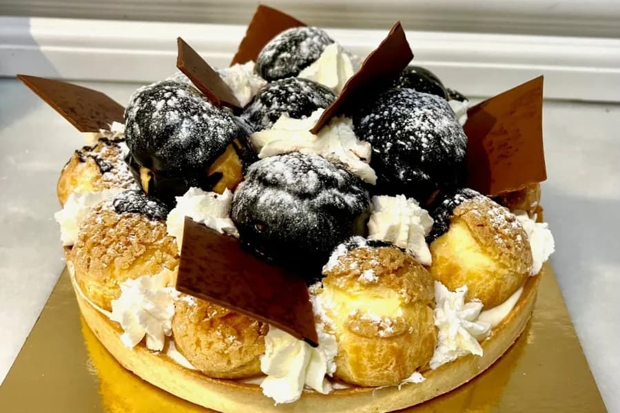 St. Honoré — Cake by Eric Pâtisserie, Marbella